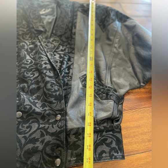 Winlit Women's Vintage Retro 80s 90s
Black Leather Jacket puffer, Size small - Picture 13 of 13